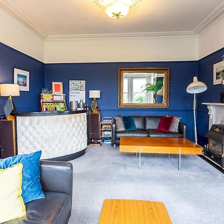 Norbury House Stylish Accommodation 일프러컴 외부 사진