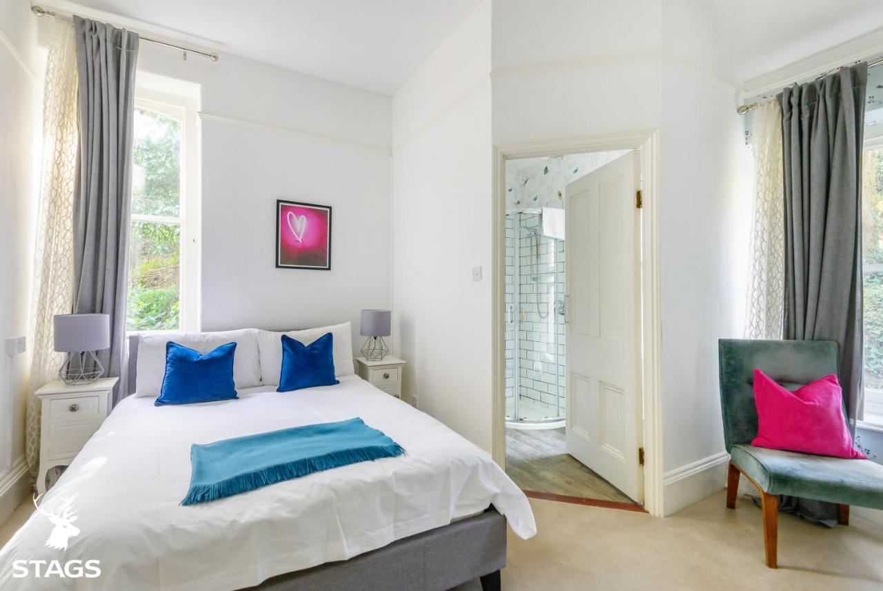 Norbury House Stylish Accommodation 일프러컴 외부 사진